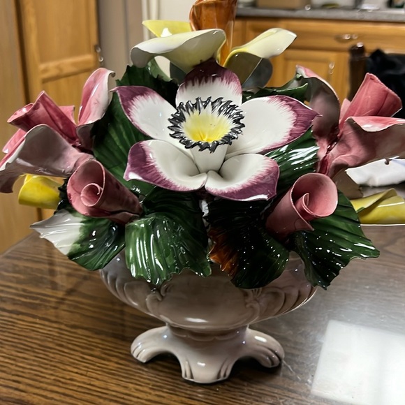 capodimonte Other - Capodimonte Flowers. Medium size porcelain flowers 13x13. No chips